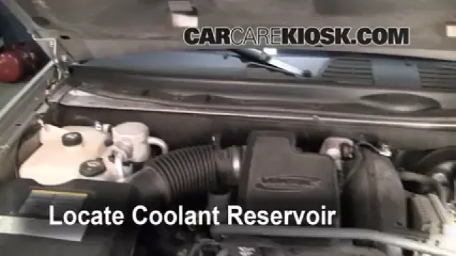 2005 Chevrolet Trailblazer LS 4.2L 6 Cyl. Antigel (Liquide de Refroidissement) Vérifiez le niveau d'antigel